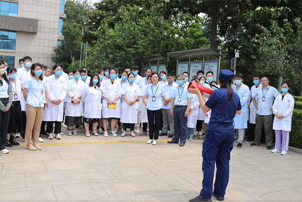 Keep safety in mind and take precautions -- the group headquarters organizes fire drills on the theme of safety month